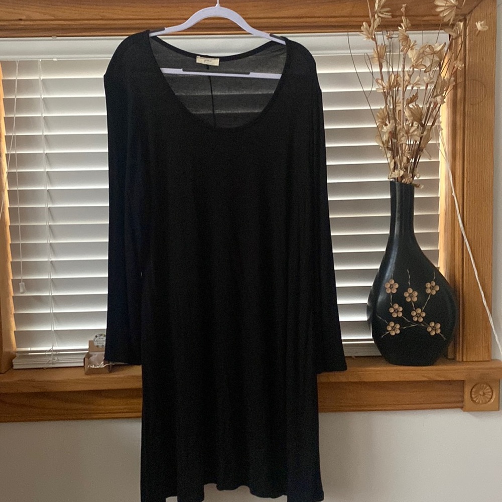 Pino women’s black dress, longsleeve, extra large